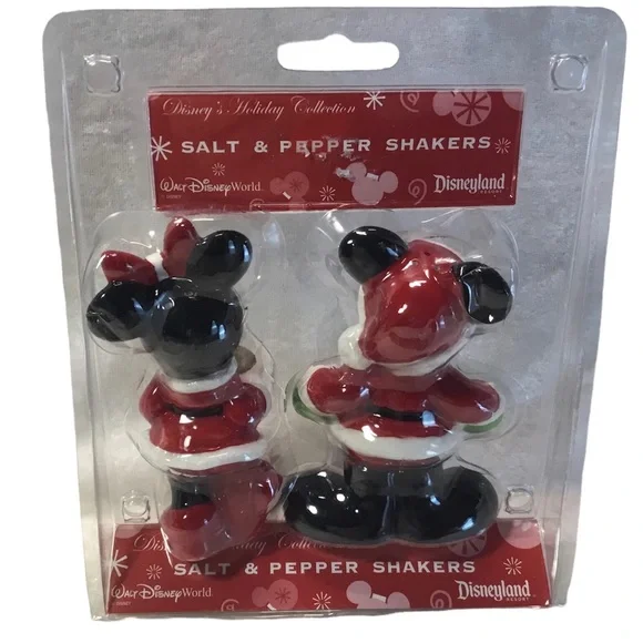 Disney Christmas salt and pepper shakers - Picture 3 of 3